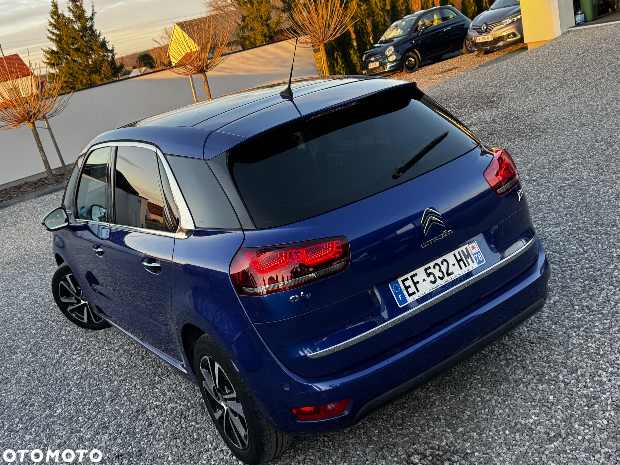 Citroën C4 Picasso PureTech 130 Stop&Start EAT6 SHINE - 16