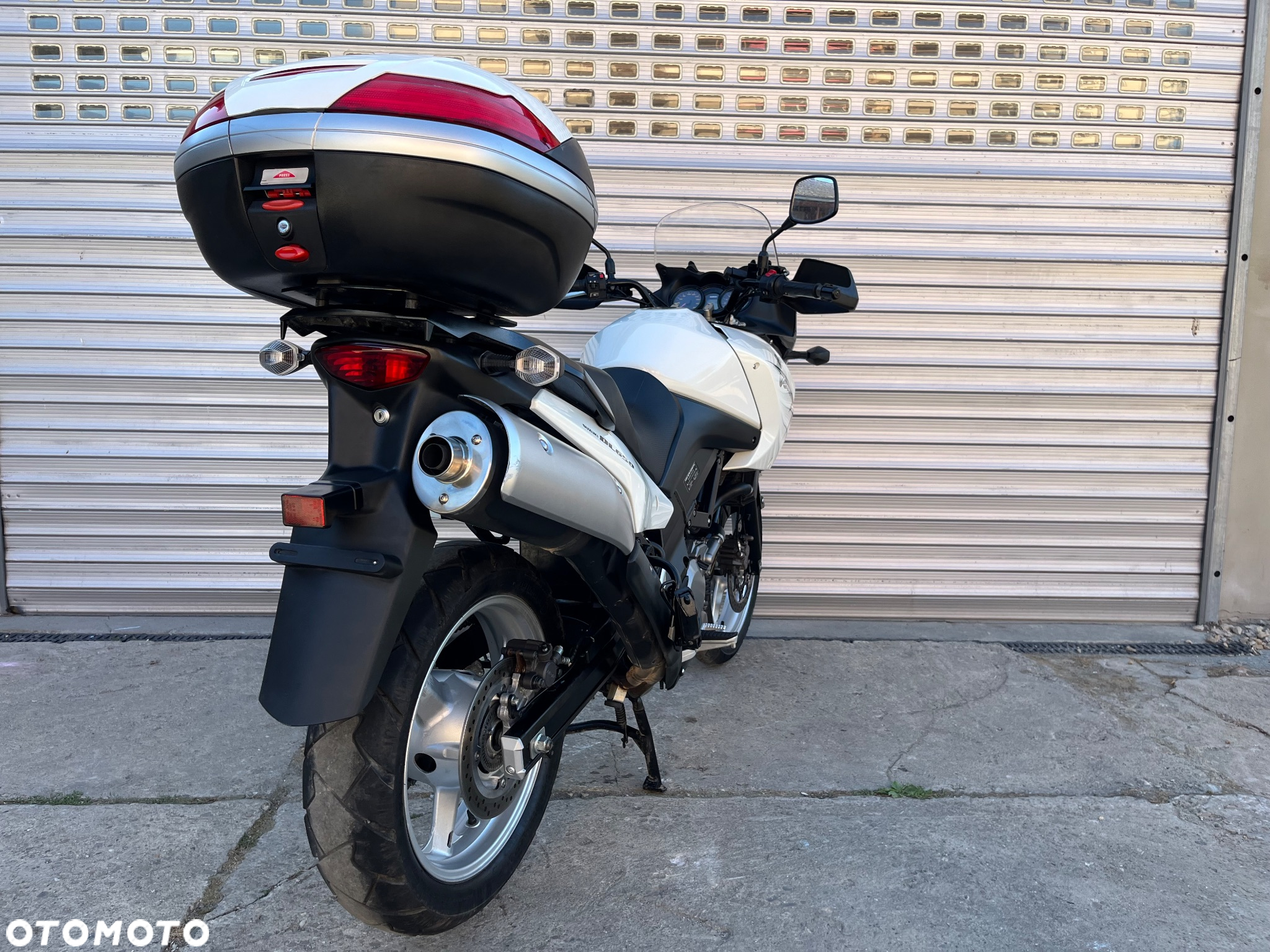 Suzuki DL - 15