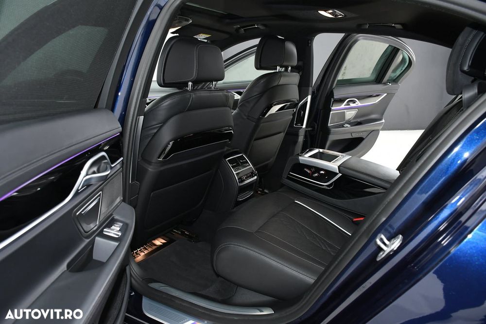BMW Seria 7 - 8