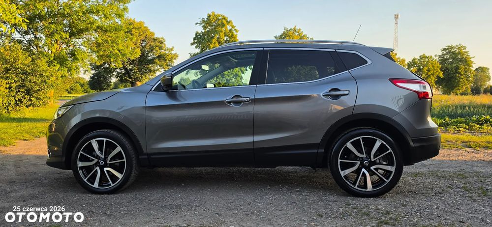 Nissan Qashqai 1.6 dCi Xtronic TEKNA+ - 3