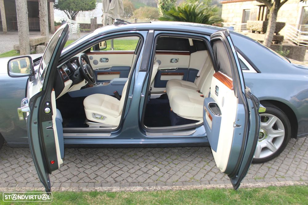 Rolls Royce Ghost - 33