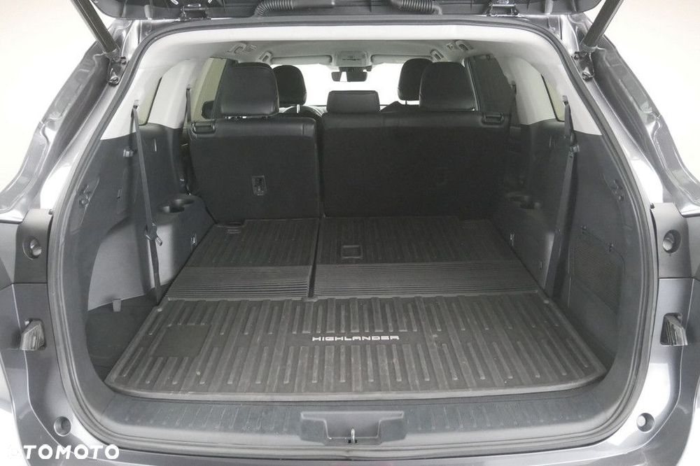 Toyota Highlander - 16
