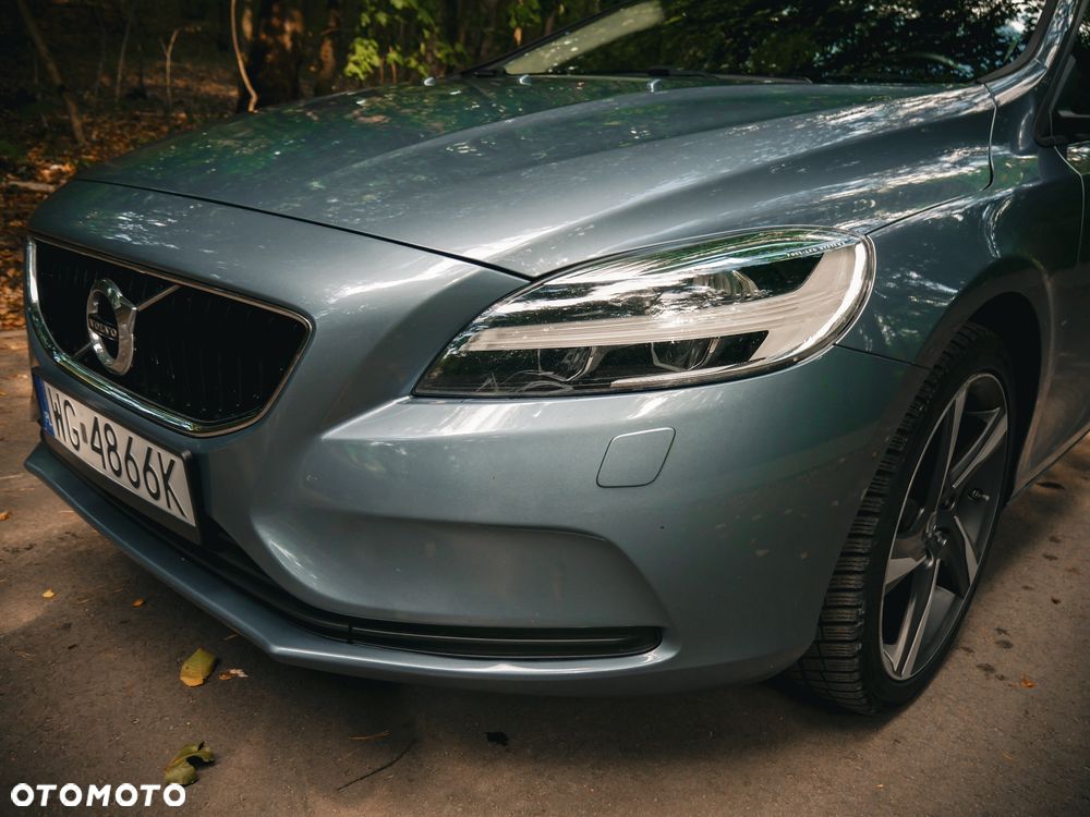 Volvo V40 D2 Momentum - 9