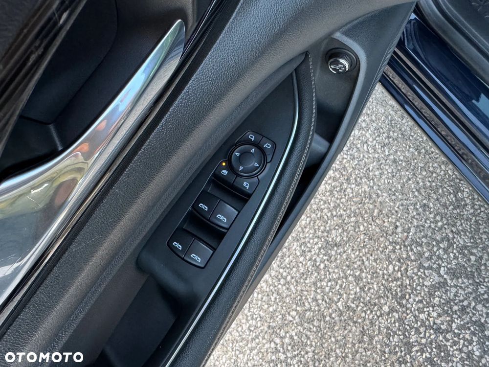 Opel Insignia Sports Tourer 2.0 Diesel Automatik Business Innovation - 30