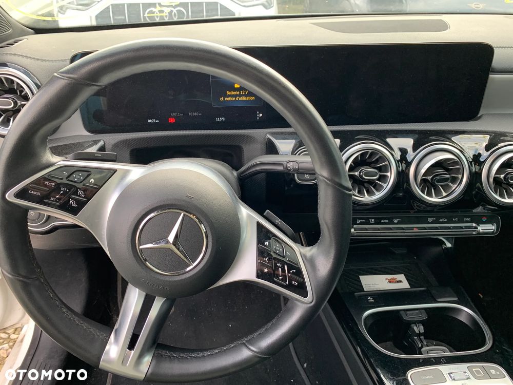 Mercedes-Benz CLA - 16