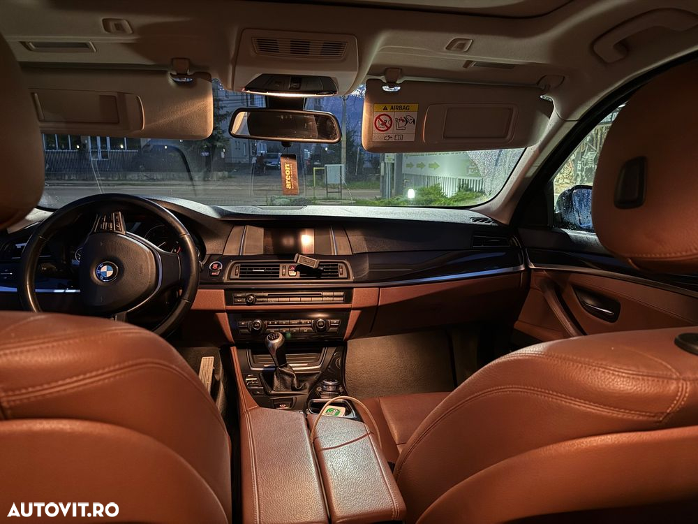 BMW Seria 5 518d - 11
