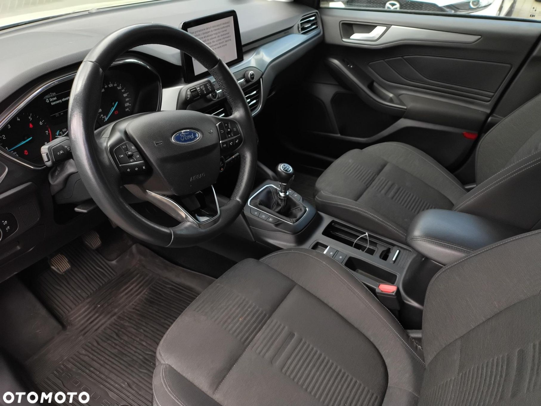 Ford Focus 1.5 EcoBoost Active - 9
