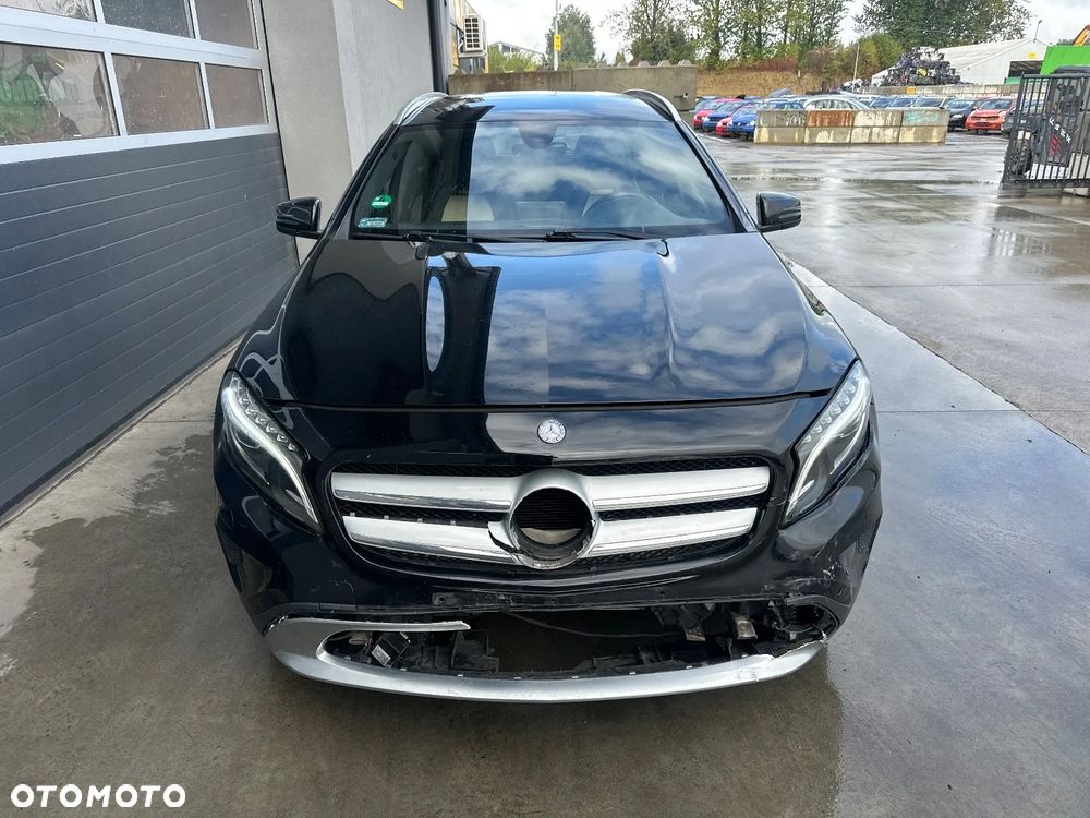 Mercedes-Benz GLA 250 4-Matic - 2