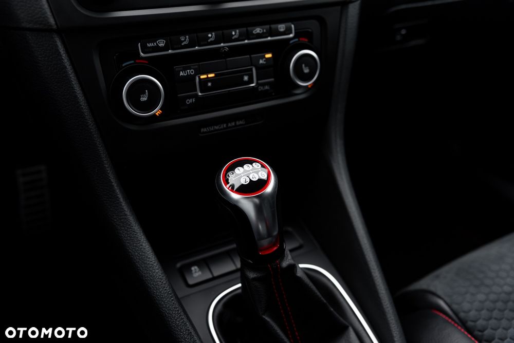 Volkswagen Golf 2.0 GTI Edition 35 - 36