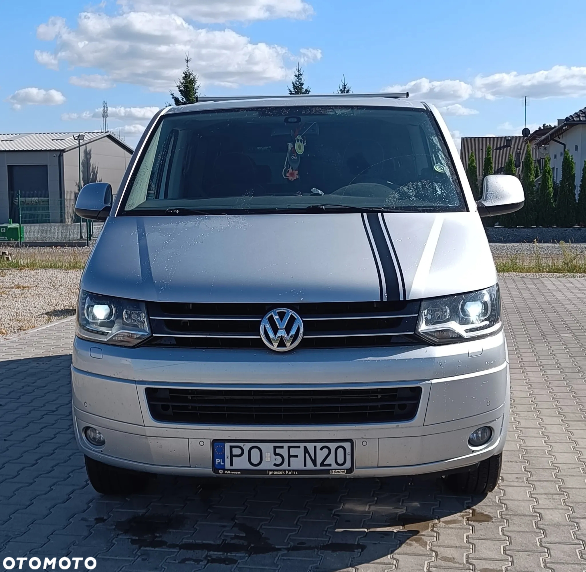 Volkswagen Caravelle - 5
