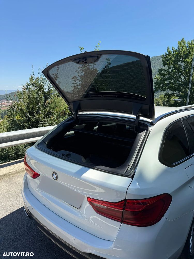 BMW Seria 5 530d xDrive AT - 10