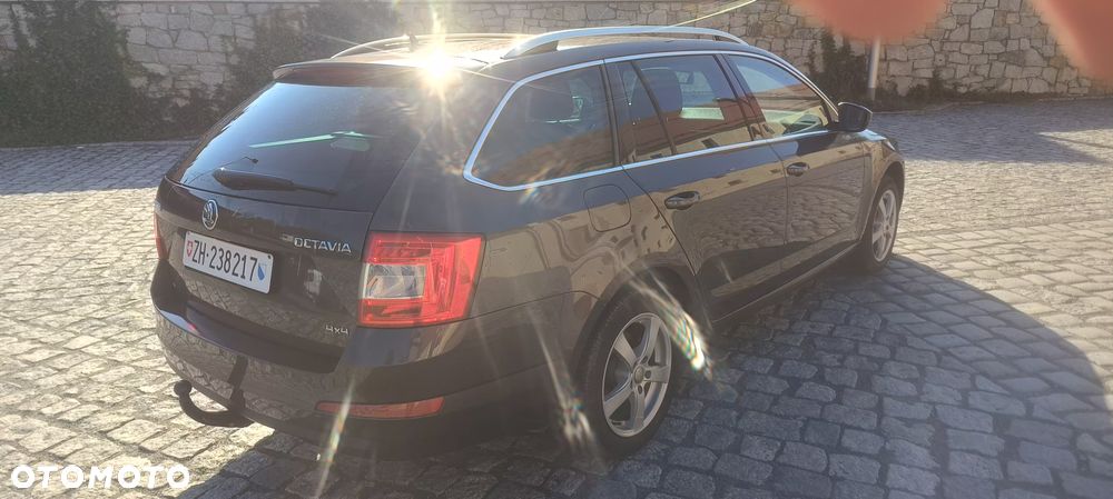 Skoda Octavia 1.8 TSI 4x4 DSG Style - 17