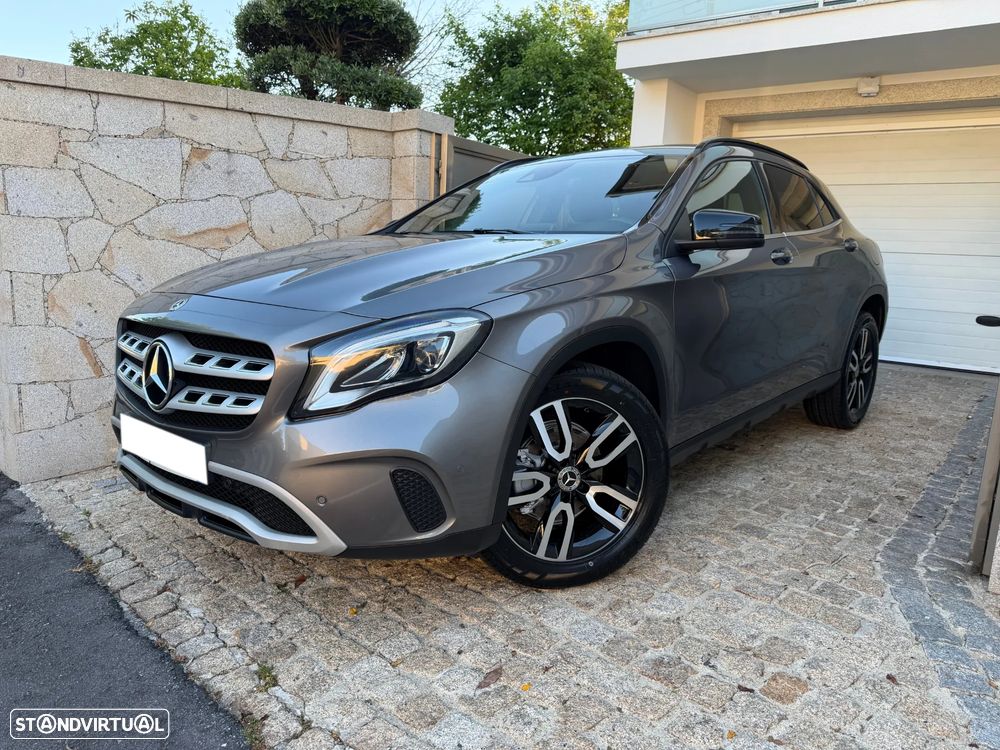 Mercedes-Benz GLA 180 d Urban - 2
