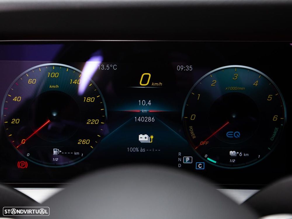 Mercedes-Benz E 300 de 4Matic 9G-TRONIC AMG Line - 29