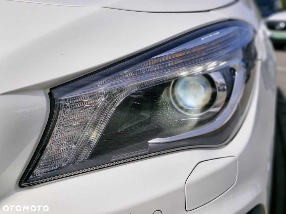 Mercedes-Benz CLA - 32