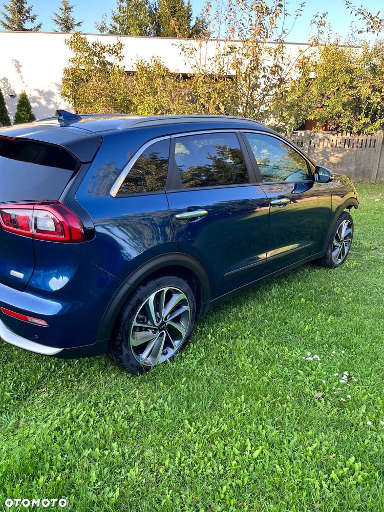 Kia Niro 1.6 GDI Hybrid M - 2