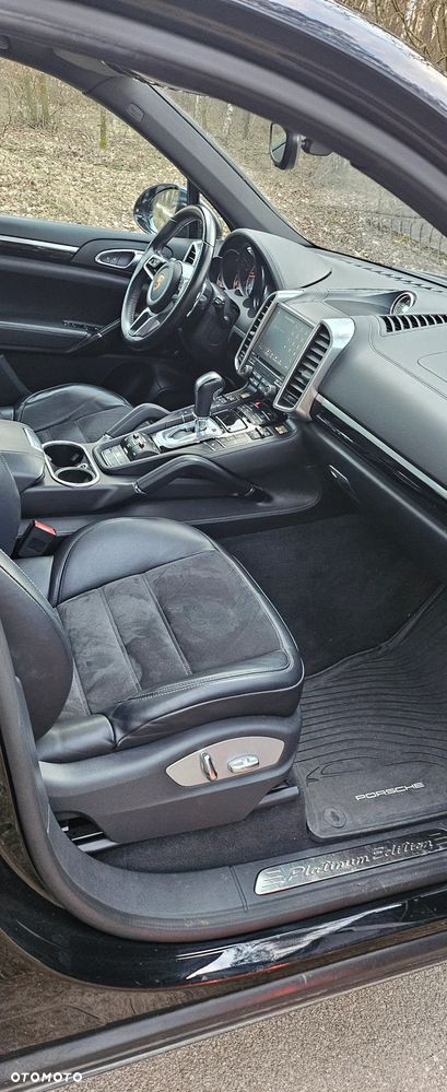 Porsche Cayenne - 18