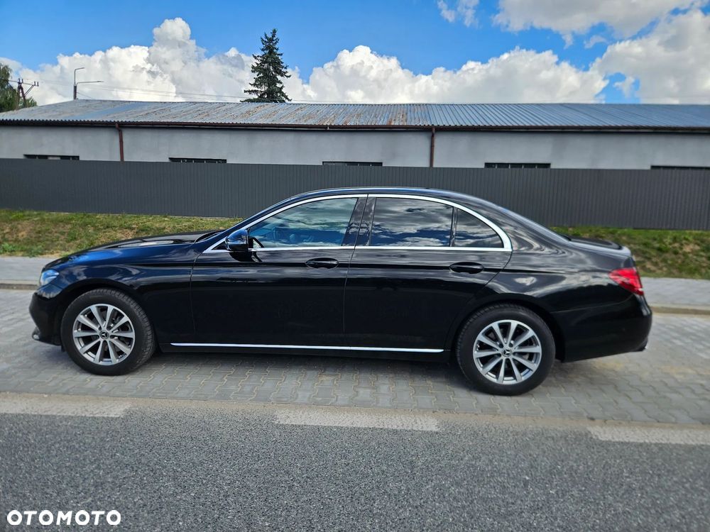 Mercedes-Benz Klasa E 220 d 4-Matic Business Edition 9G-TRONIC - 8