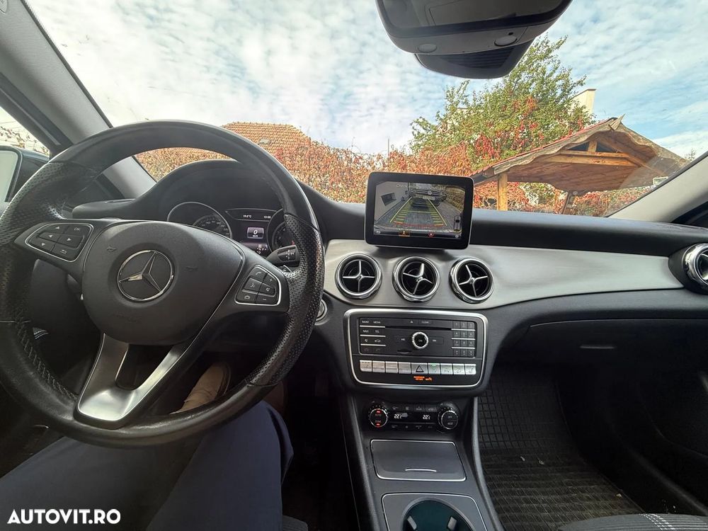 Mercedes-Benz GLA 220 4MATIC - 17