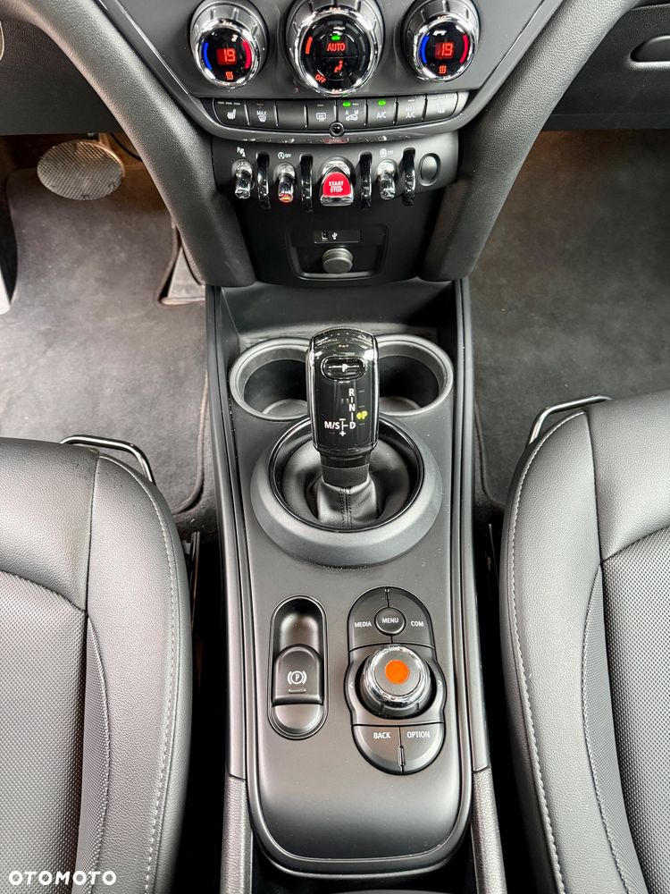 MINI Countryman - 16