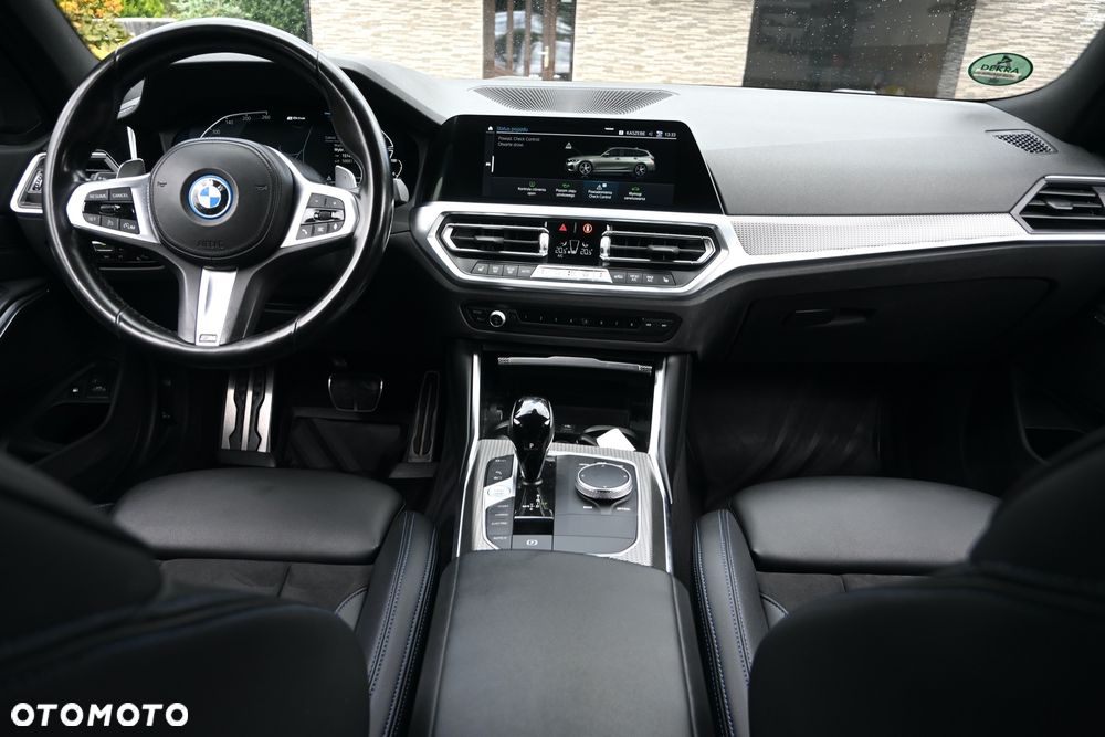 BMW Seria 3 320e M Sport - 17