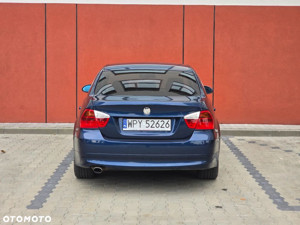 BMW Seria 3 318i - 6