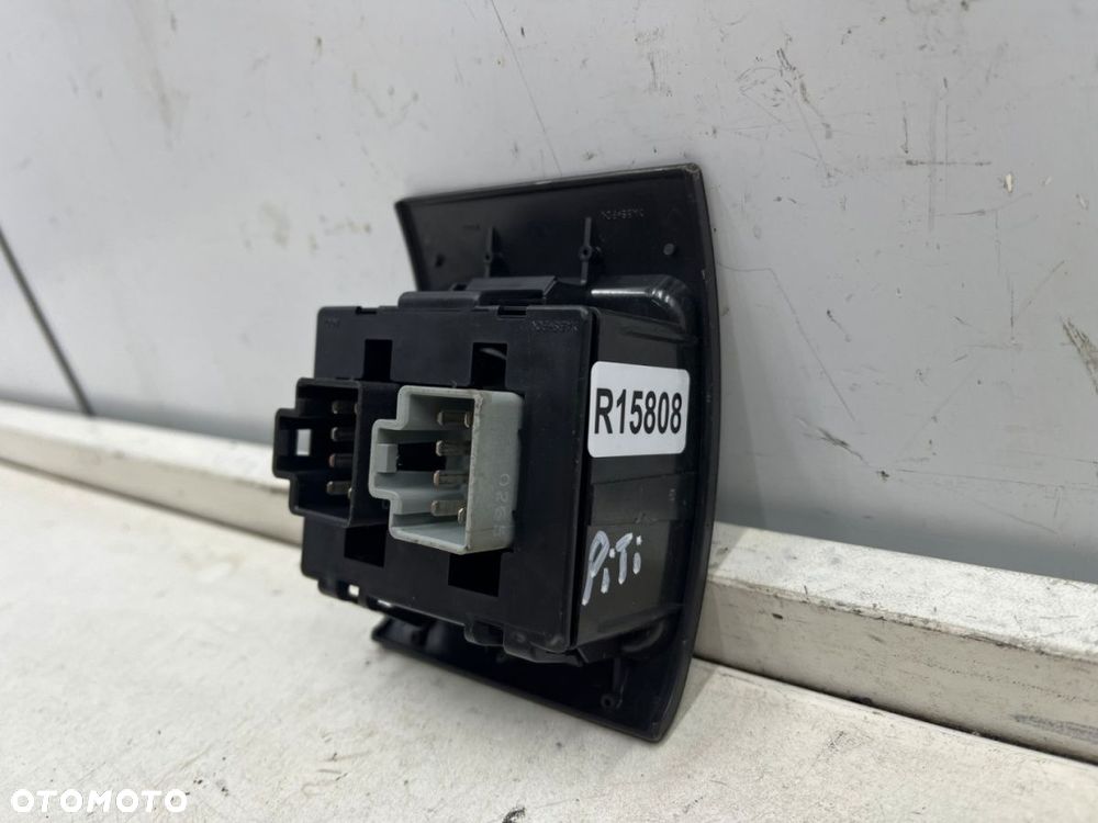 Przełącznik Chrysler PT Cruiser 00-06r. panel przycisk szyb tylny tył oug381dvab - 4