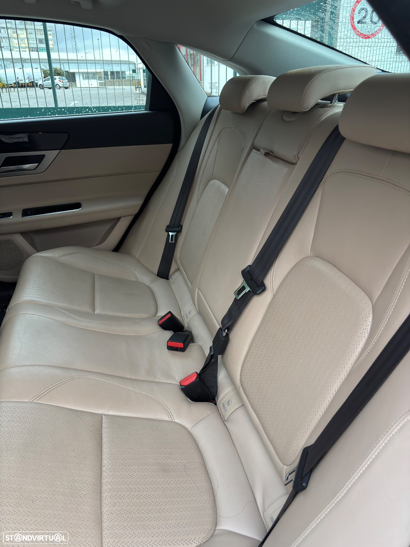 Jaguar XF 2.0 D Prestige Aut. - 16