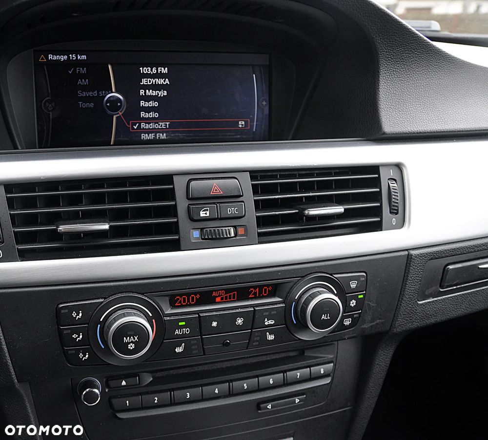 BMW Seria 3 318i Edition Sport - 11