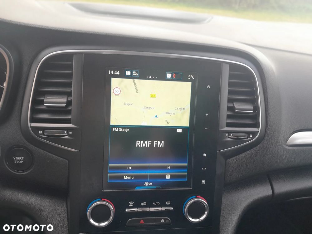 Renault Megane TCe 160 GPF EDC GT LINE - 24