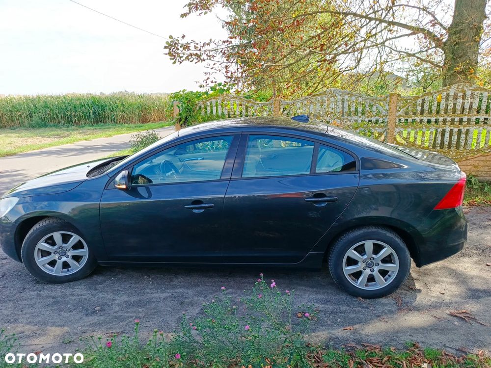 Volvo S60 D2 Momentum - 14
