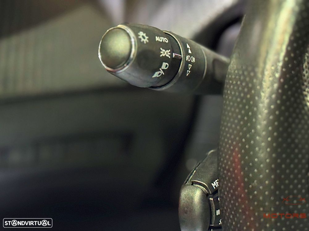 Peugeot 2008 1.2 PureTech GT Line EAT8 - 23