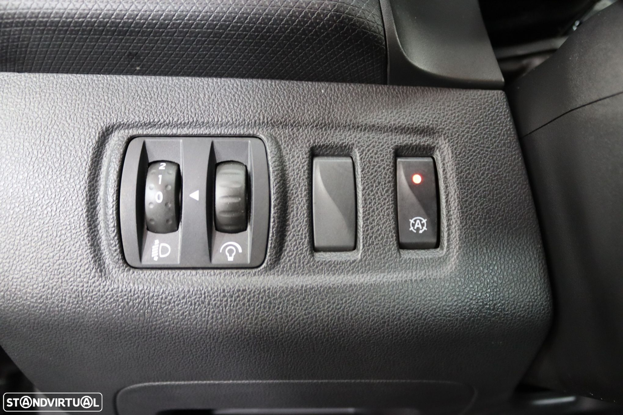 Renault Clio ENERGY TCe 90 Start & Stop LIMITED - 11