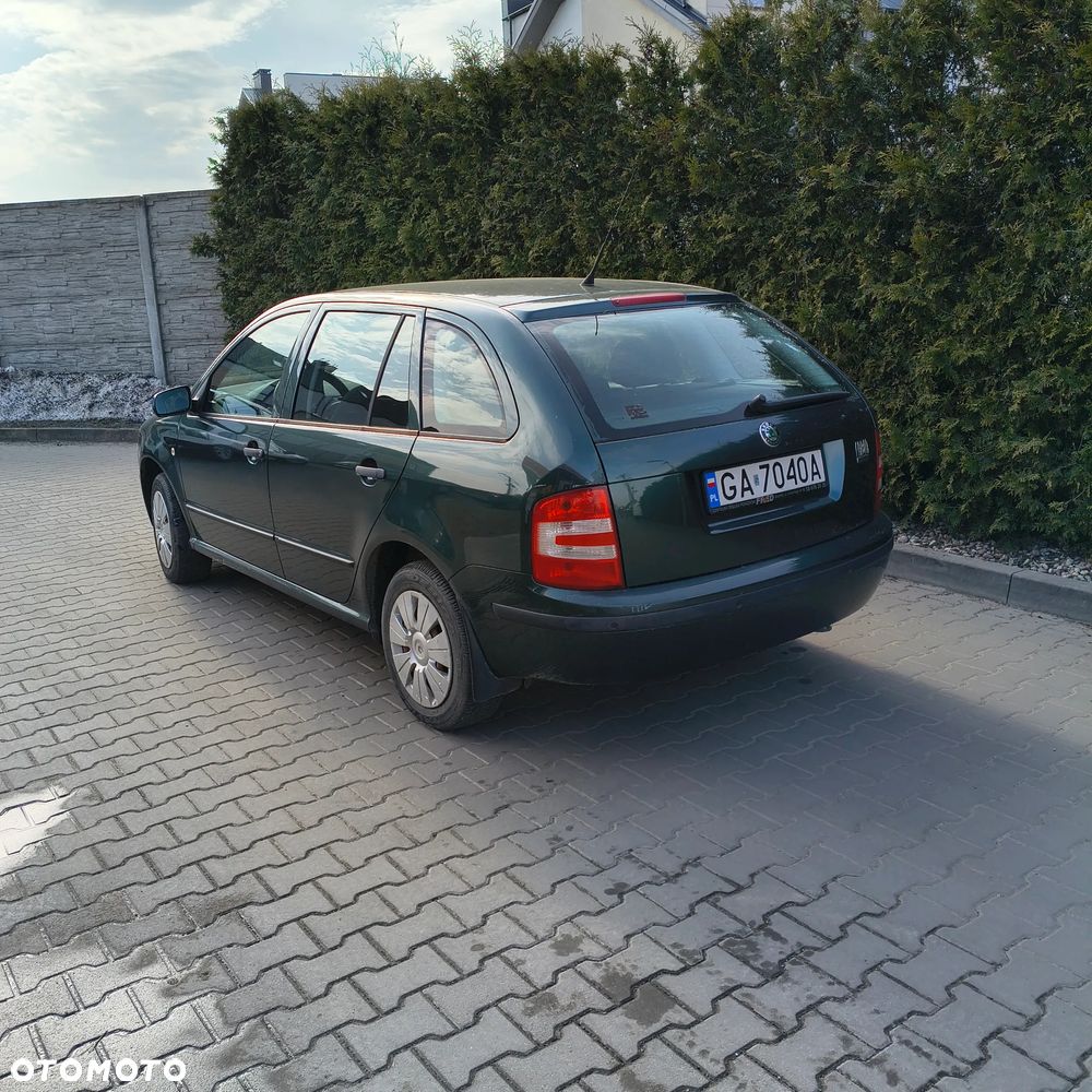 Skoda Fabia 1.4 16V Ambiente - 2