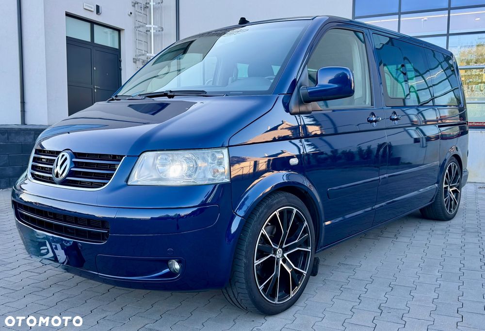 Volkswagen Multivan - 2