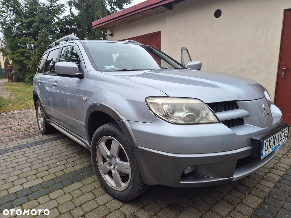 Mitsubishi Outlander 2.0 Comfort 4WD - 5