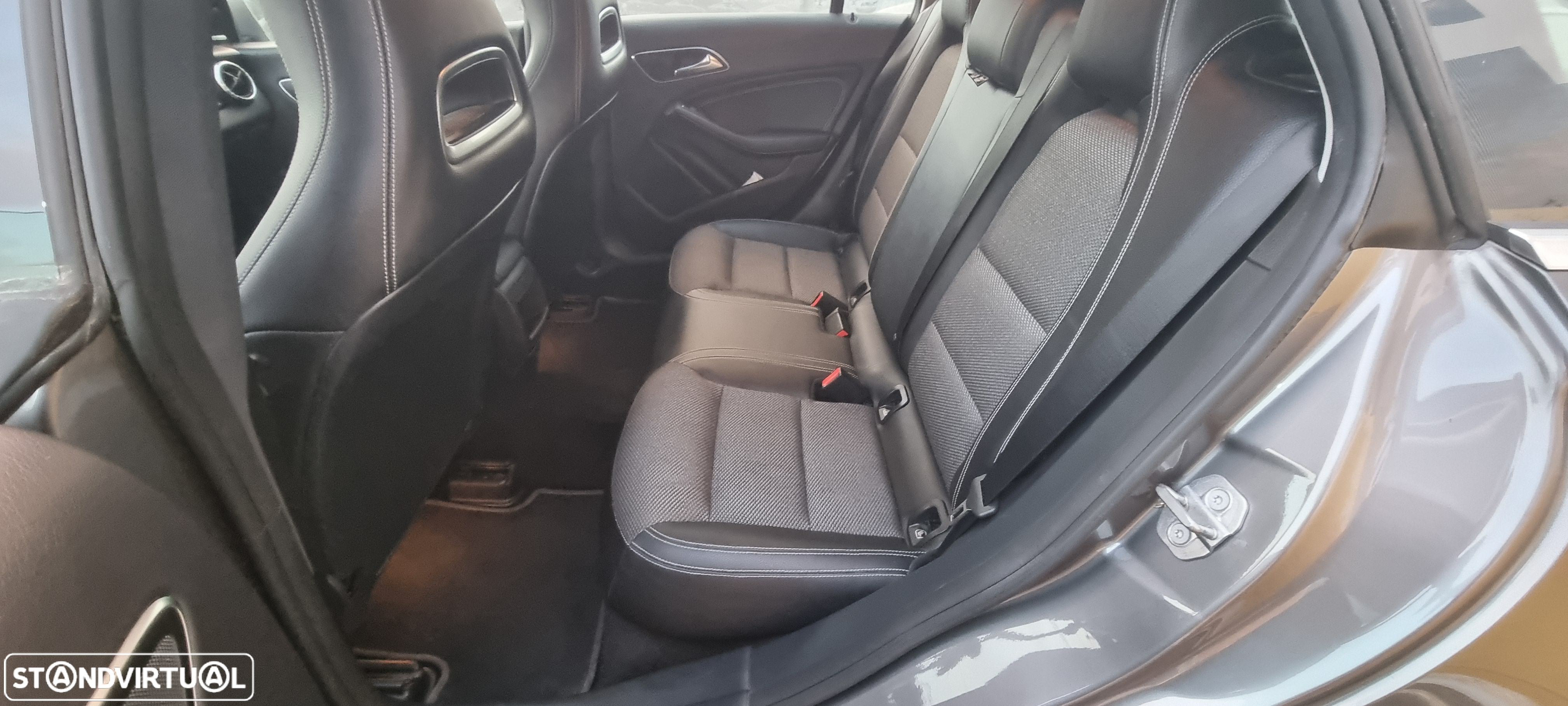 Mercedes-Benz CLA 180 d Shooting Brake Fleet Pack Plus - 7