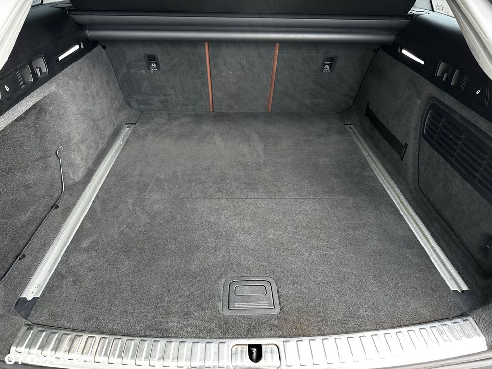 Audi A6 Avant 40 TDI quattro S tronic sport - 36