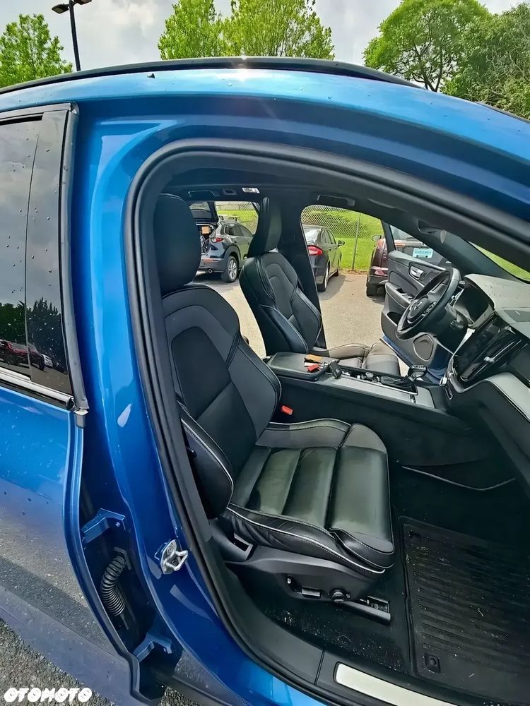 Volvo XC 60 T5 AWD Geartronic RDesign - 9