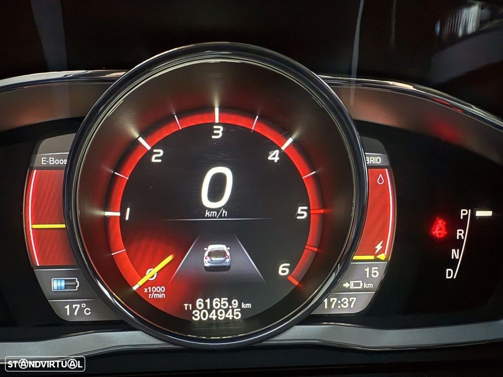 Volvo V60 D6 Plug-In-Hybrid AWD Geartronic Momentum - 12