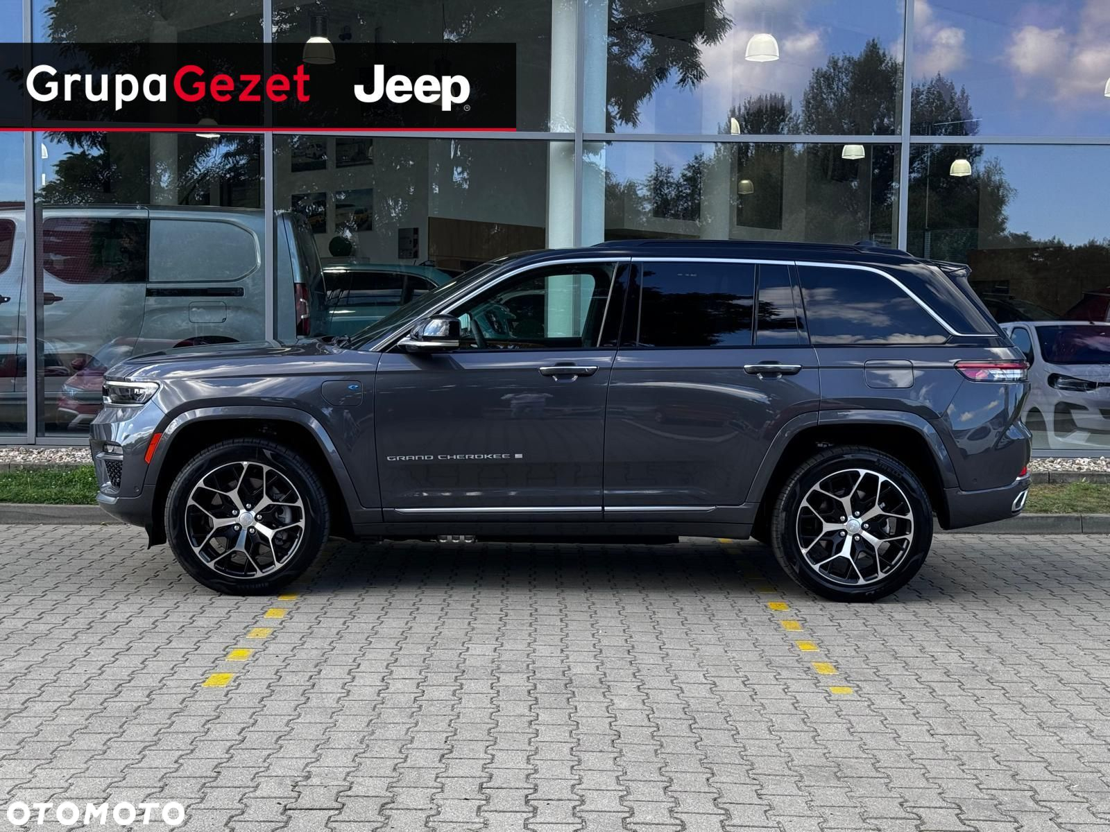 Jeep Grand Cherokee - 2