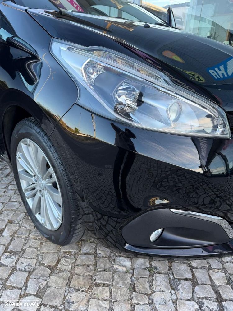 Peugeot 208 1.2 PureTech Style - 5