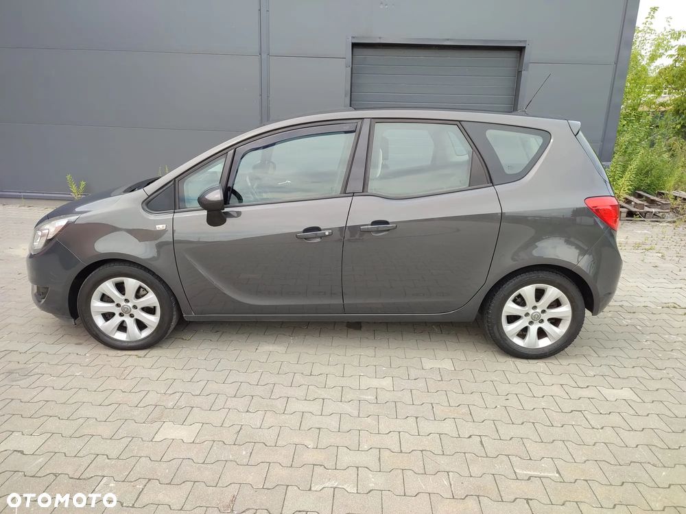 Opel Meriva - 8