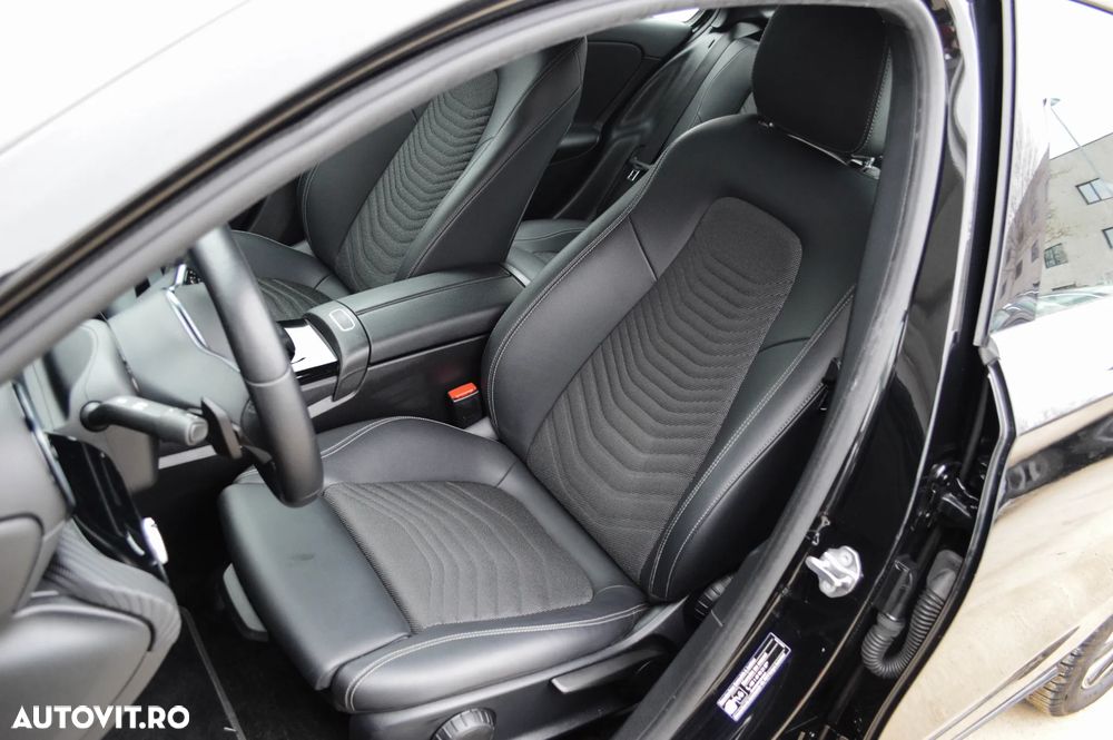 Mercedes-Benz A 250 e 8G-DCT Progressive - 36