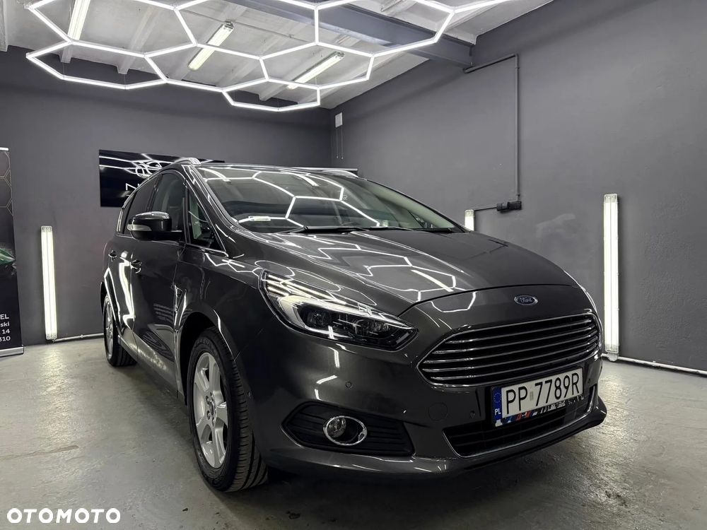 Ford S-Max 2.0 EcoBlue Titanium