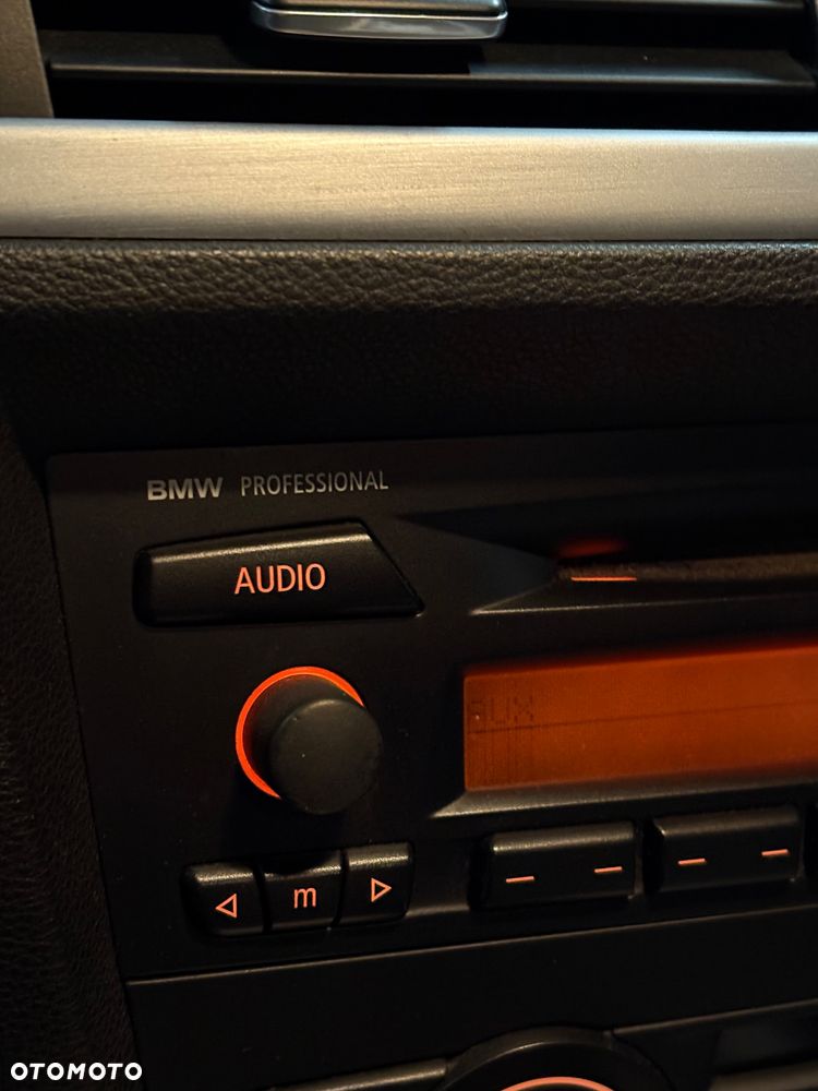 BMW Seria 3 330i - 15