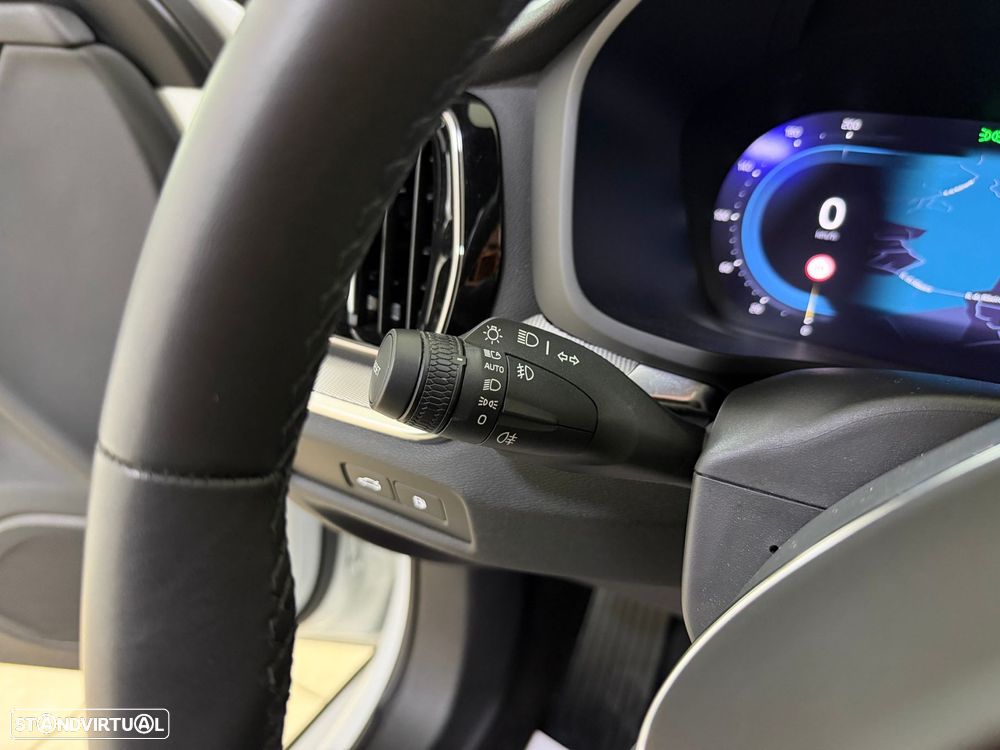 Volvo V60 2.0 T8 AWD TE Plus Dark - 28