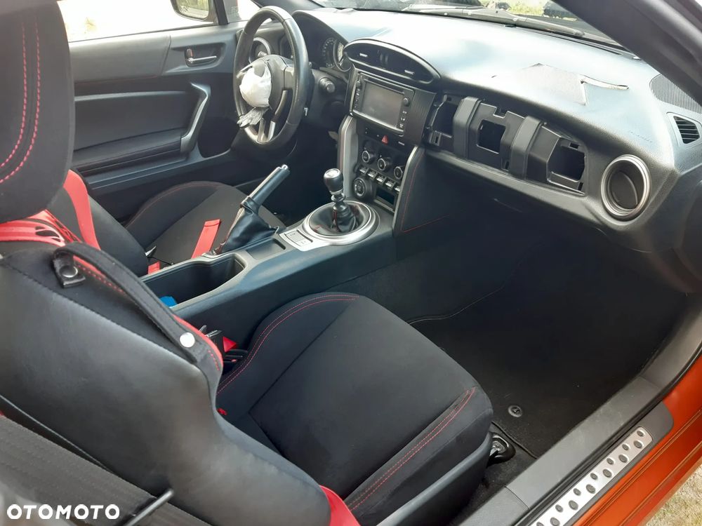 Toyota GT86 2.0 Prestige - 14