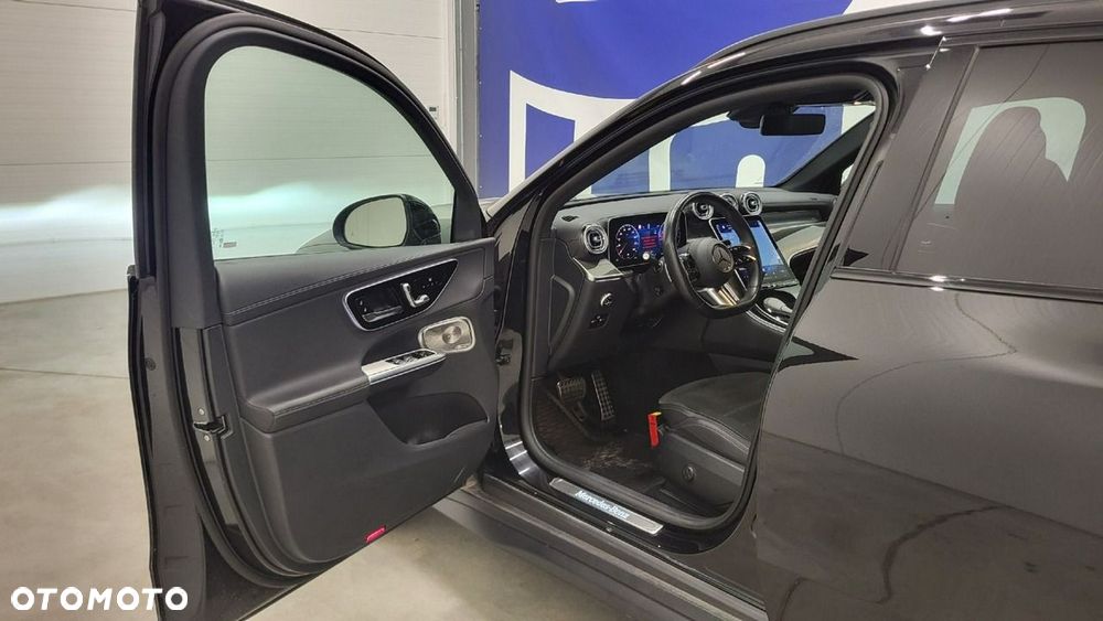 Mercedes-Benz GLC 300 mHEV 4-Matic AMG Line - 11