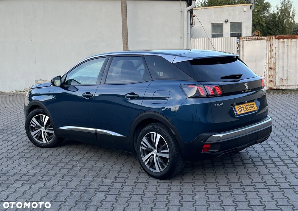 Peugeot 3008 1.6 PureTech HYbrid Allure S&S EAT8 - 5